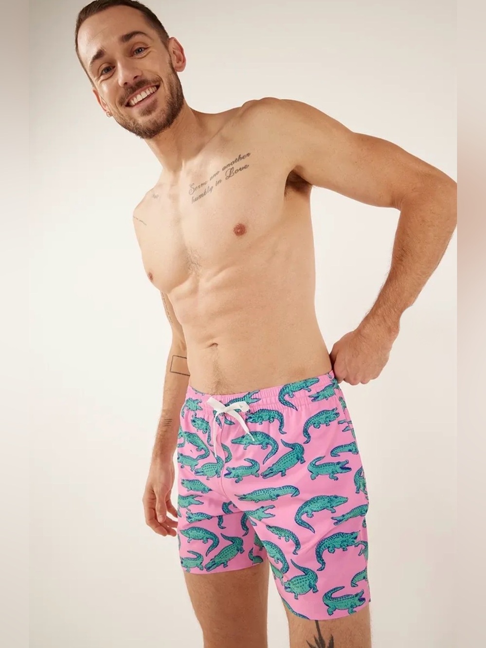 Chubbies men’s Classic Swim Trunk The Glades Pink Alligator 5.5”